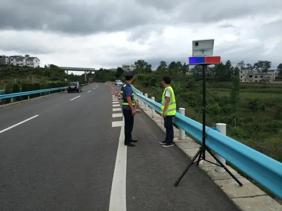 安庆高速公路钢护栏