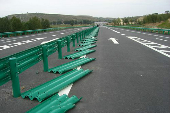 安庆波形护栏的维护与管理确保道路安全的关键步骤